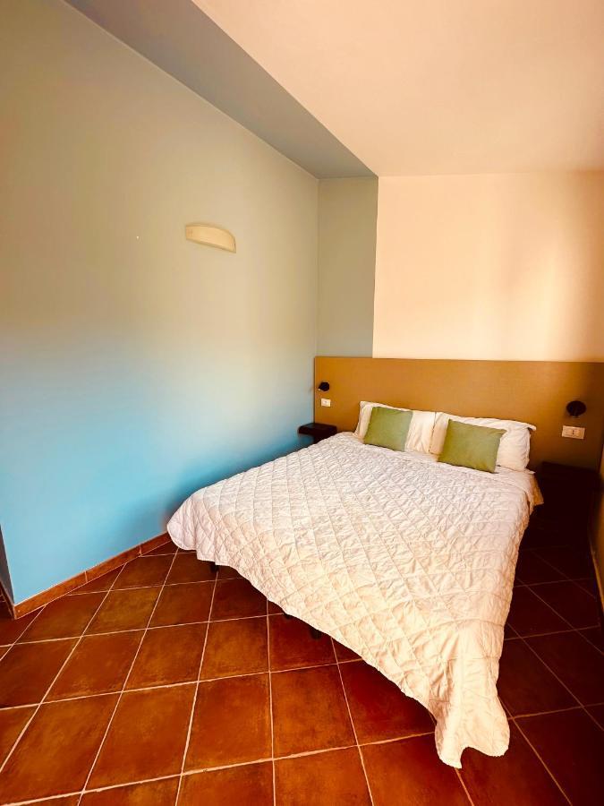 Rocce Rosse Sardinia Aparthotel Isola Rossa Exterior foto